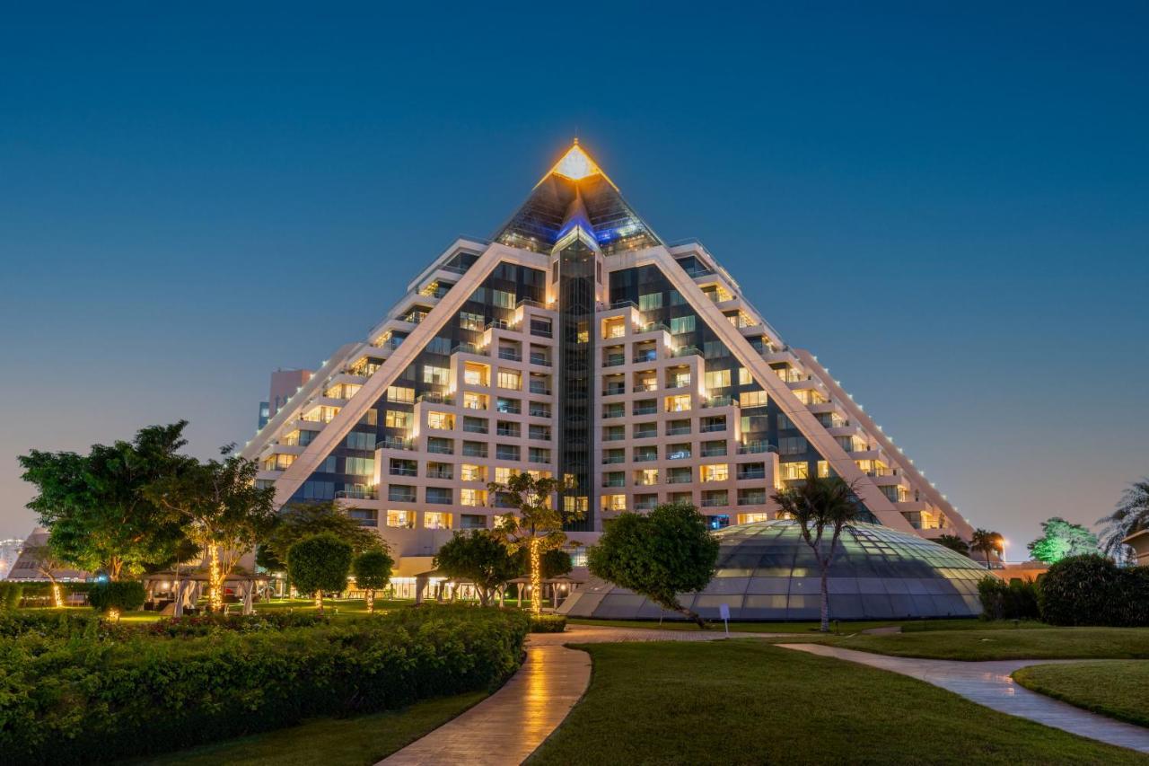 Hotel Raffles 5*