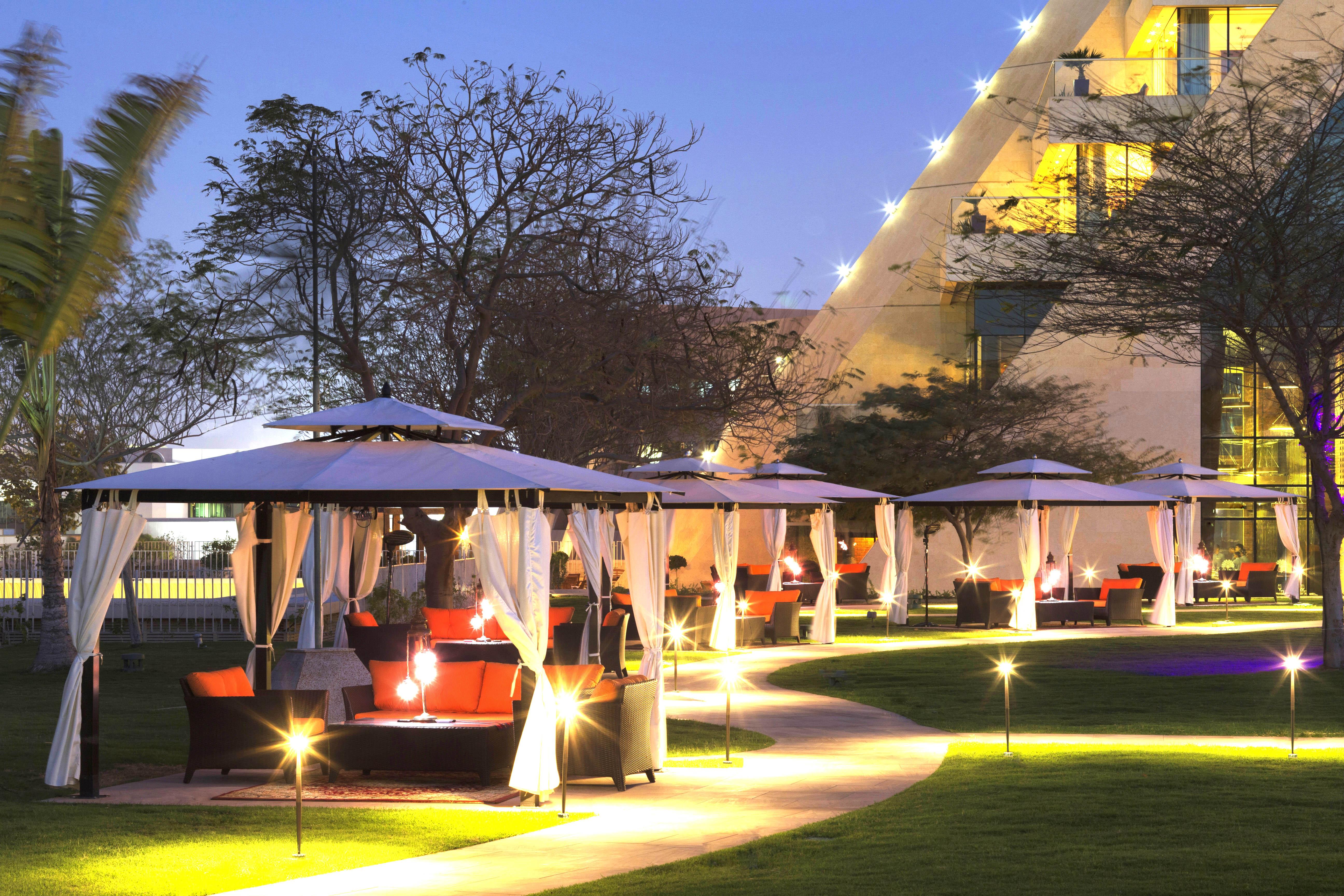 Raffles Hotel 5*